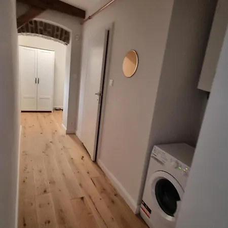 Apartament Na Rynku Jezyckim Apartment *